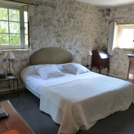 Hotel Chateau D'arpaillargues - Les Collectionneurs 3*